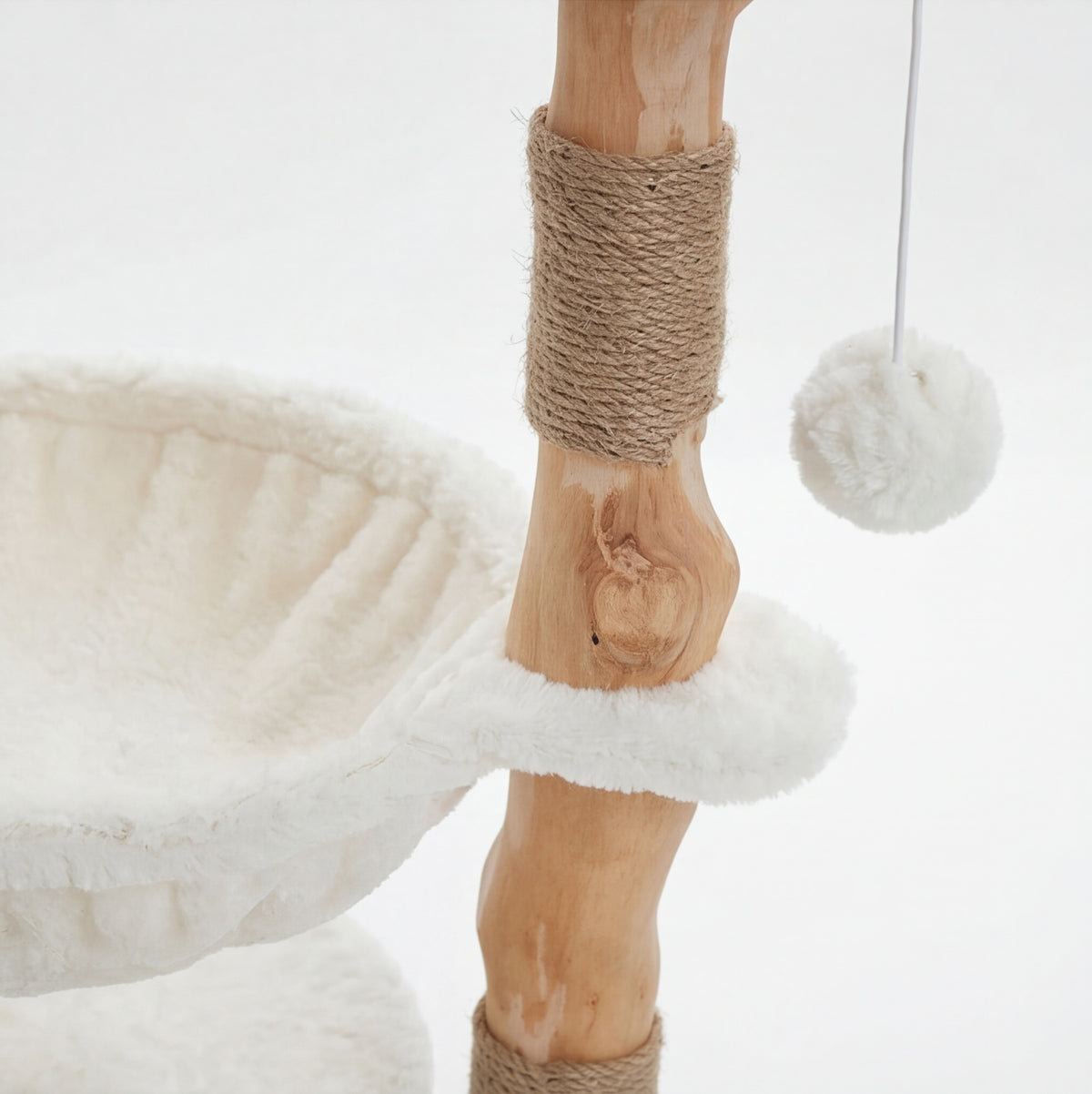 Arbre à chat en rotin blanc – vue 8
