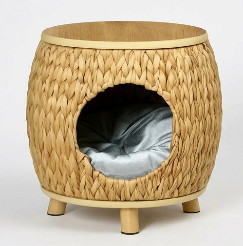 Katzenhaus aus Rattan