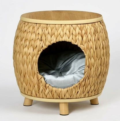 Katzenhaus aus Rattan