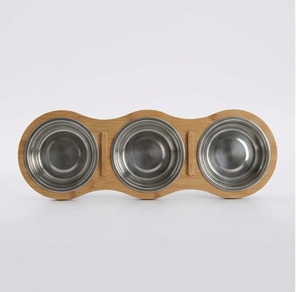 Erhöhter Katzennapf mit 3 Näpfen aus Holz und Edelstahl – 15° geneigter Ständer – Natürliches Design